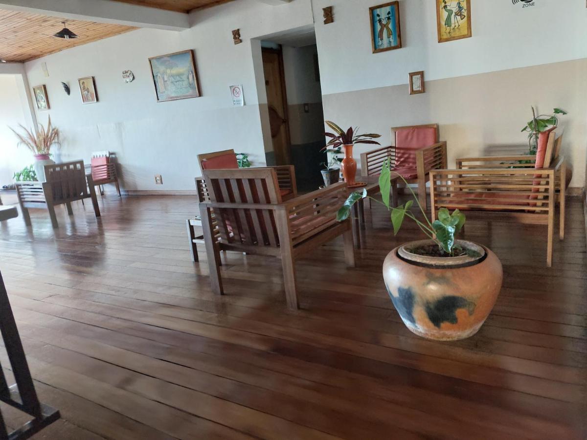 Island Continent Hotel Ivato Airport Eksteriør bilde