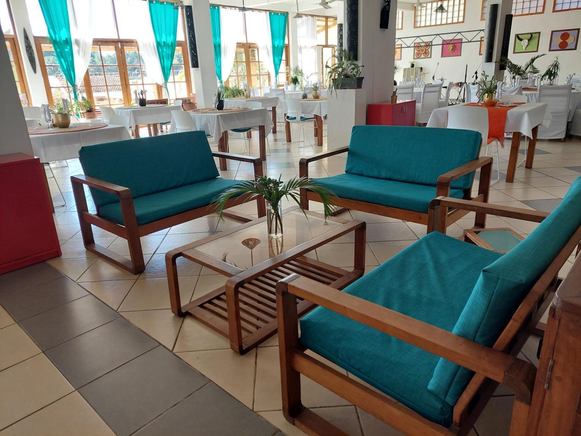 Island Continent Hotel Ivato Airport Eksteriør bilde